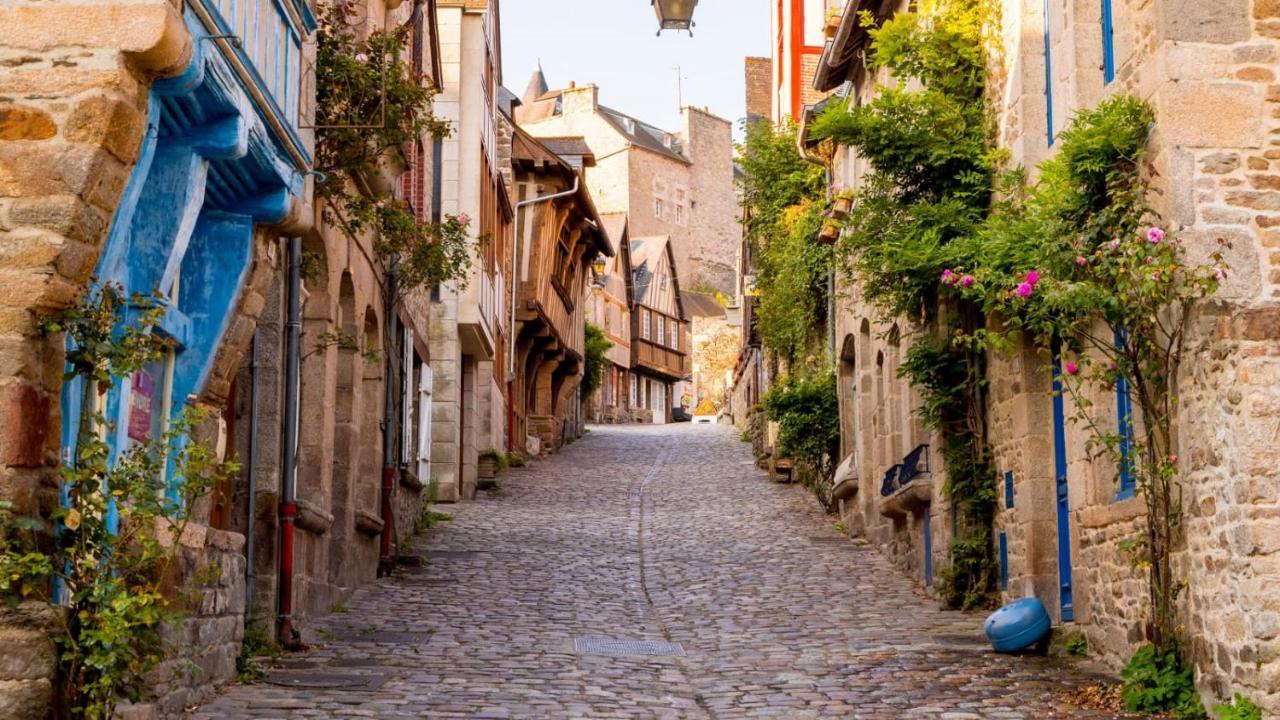 Le Duclos, Appartement Rez-De-Jardin Dinan Centre 외부 사진